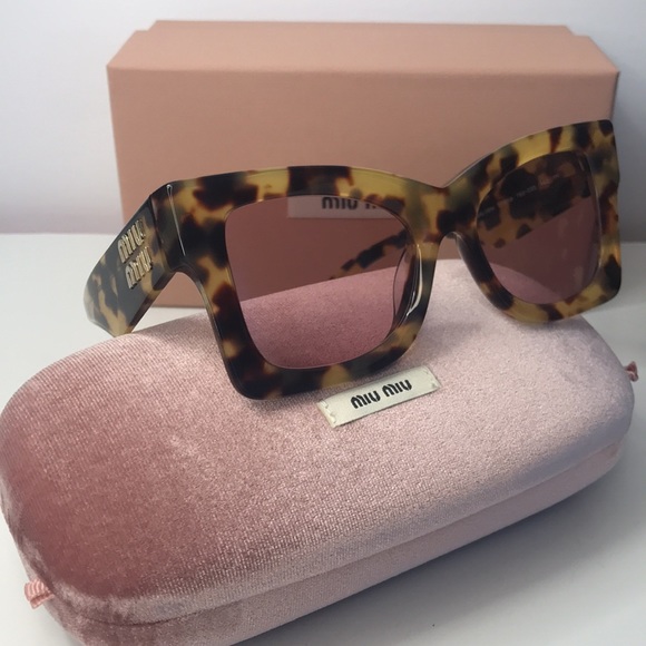 New MIU MIU MU 08WS Oversized Butterfly Light Violet/Light Havana Sunglasses - Picture 7 of 17